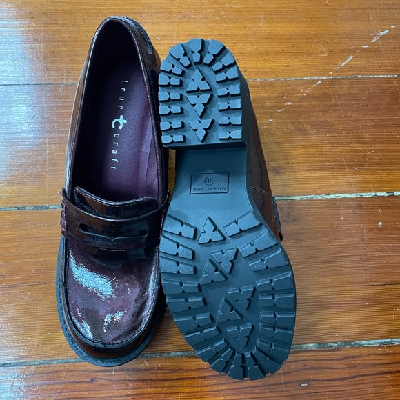 NEW True Craft Chunky Burgundy Lugged Heel Platform Loafer - Size 8 - Picture 7 of 8
